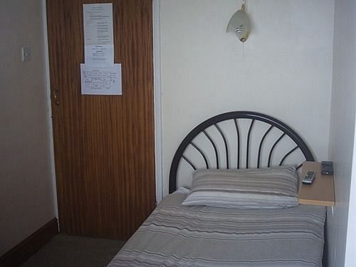 Endeavour Hotel Hadleigh  Экстерьер фото