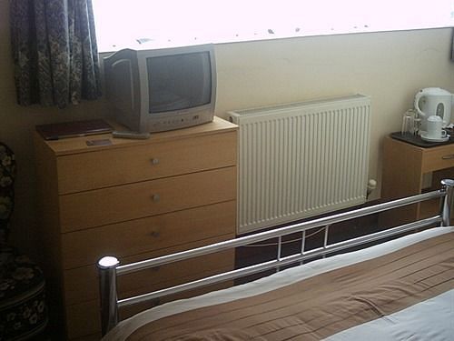 Endeavour Hotel Hadleigh  Экстерьер фото