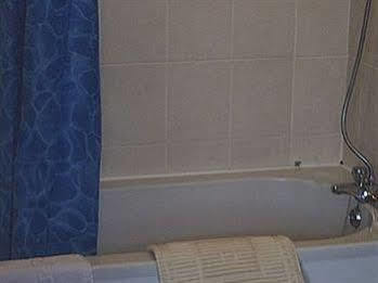 Endeavour Hotel Hadleigh  Экстерьер фото